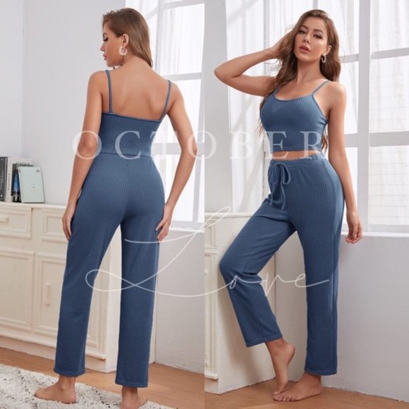 THREE  PIECE LOUNGE SET - Picture 2 of 5